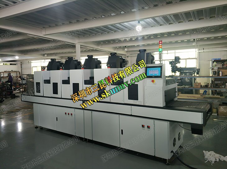 [广东]深圳包装印刷厂的客户再次下单订购三昆UV油墨固化机
