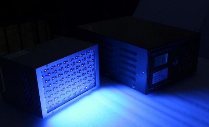 LED UV面光源比传统的UV光固化设备好太多了